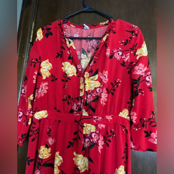 RED FLORAL OLD NAVY SZ LARGE  TRUMPET SLEEVE DRESS - Picture 5 of 12